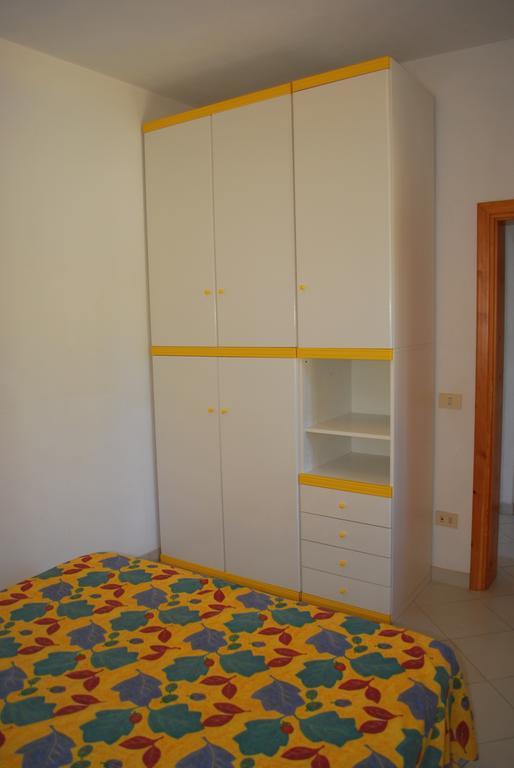 Casa Rosada - Piscina, Aria Condizionata, Terrazze E Posti Auto Apartment Marina di Campo