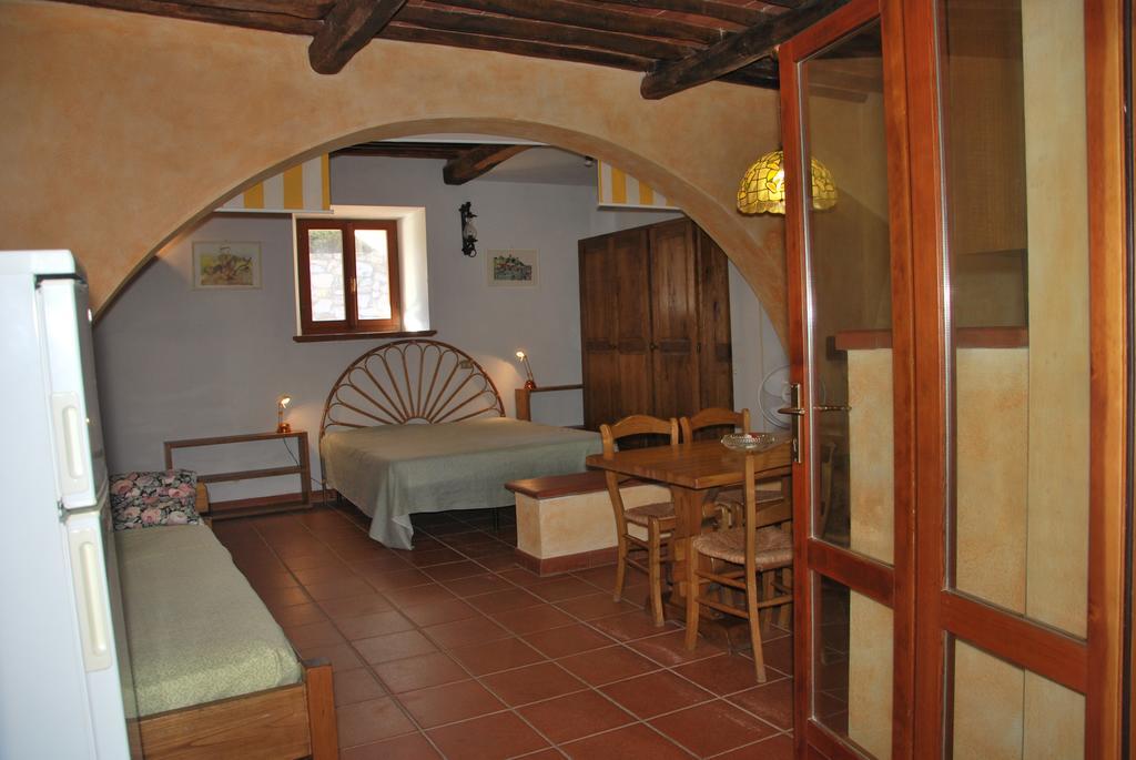 Apartment Casa Rosada - Piscina, Aria Condizionata, Terrazze E Posti Auto Marina di Campo